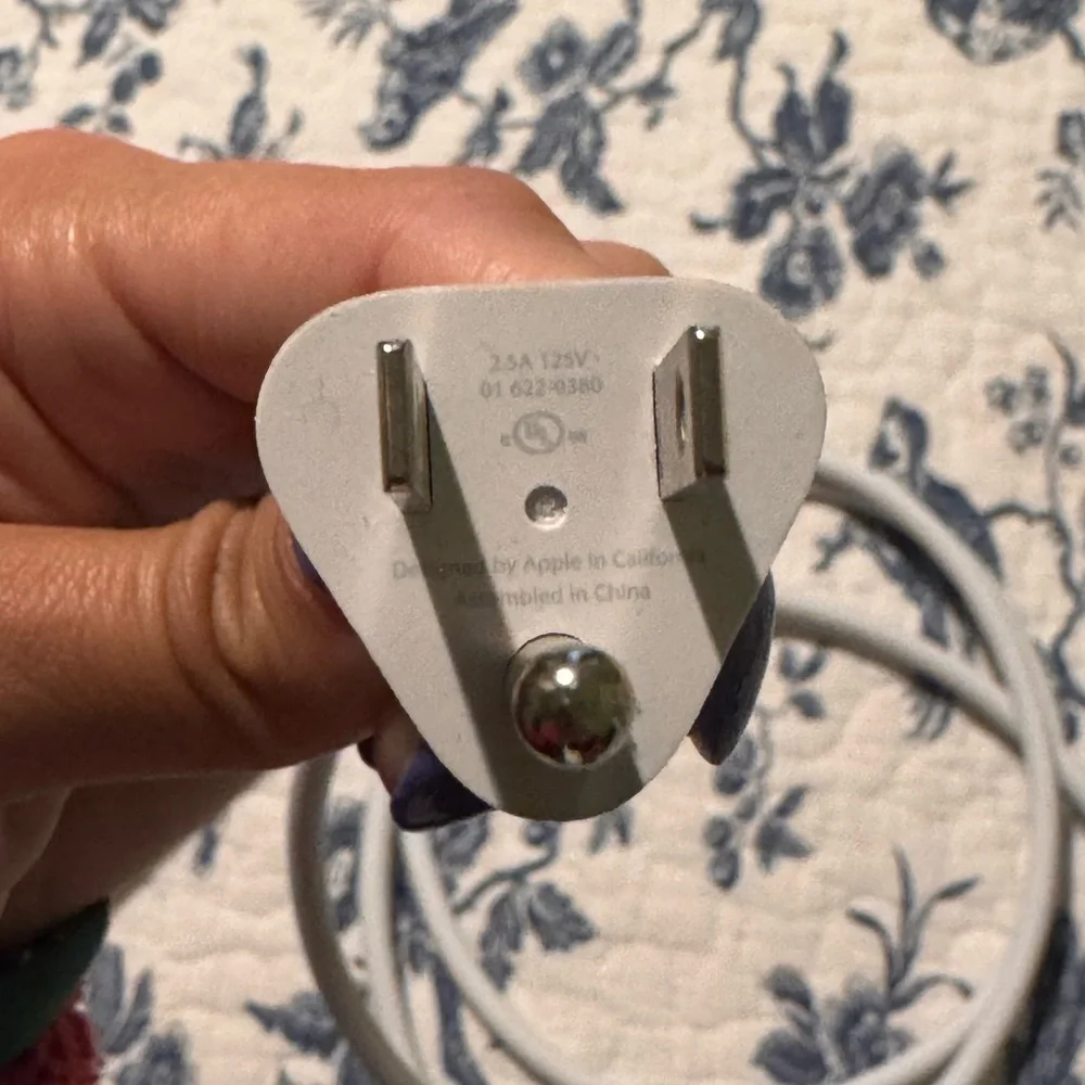 MacBook 70-inch Extension Cord